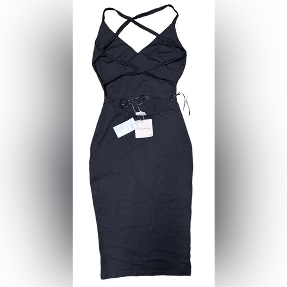 REVOLVE superdown Reigh Strappy Midi Dress in Black🚨Minor Flaw 🚨 - Picture 4 of 5